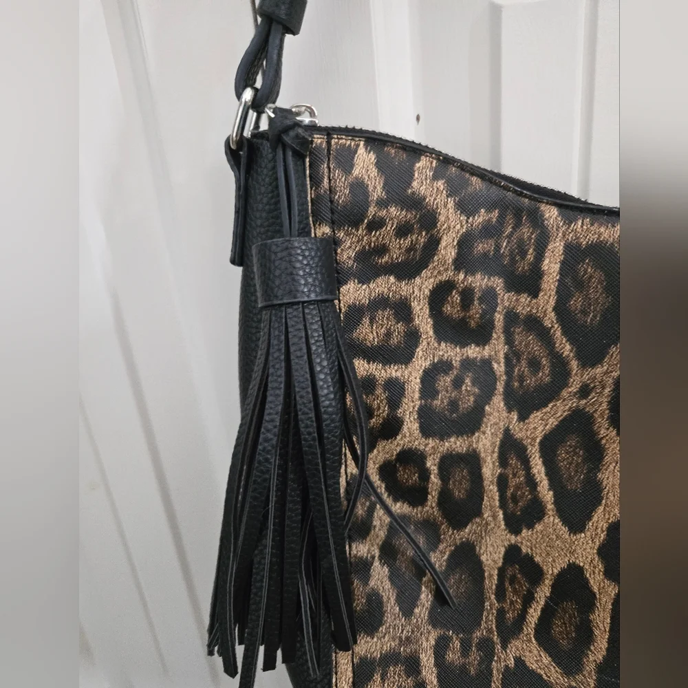Tahari shoulder bag - Picture 5 of 16